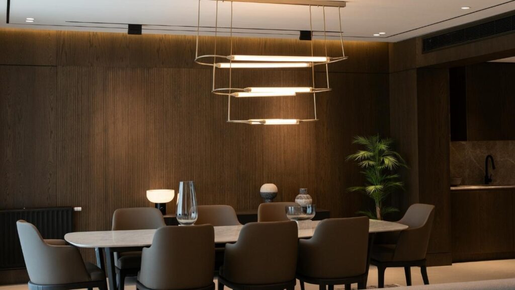 Embracing the Path of Brigganaes Which Light